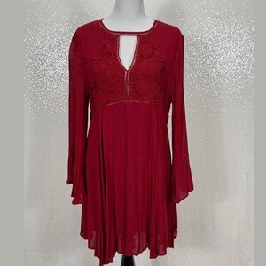 Entro Red Boho Lace Babydoll Dress Size M Long Sleeve Crochet Keyhole Women’s M